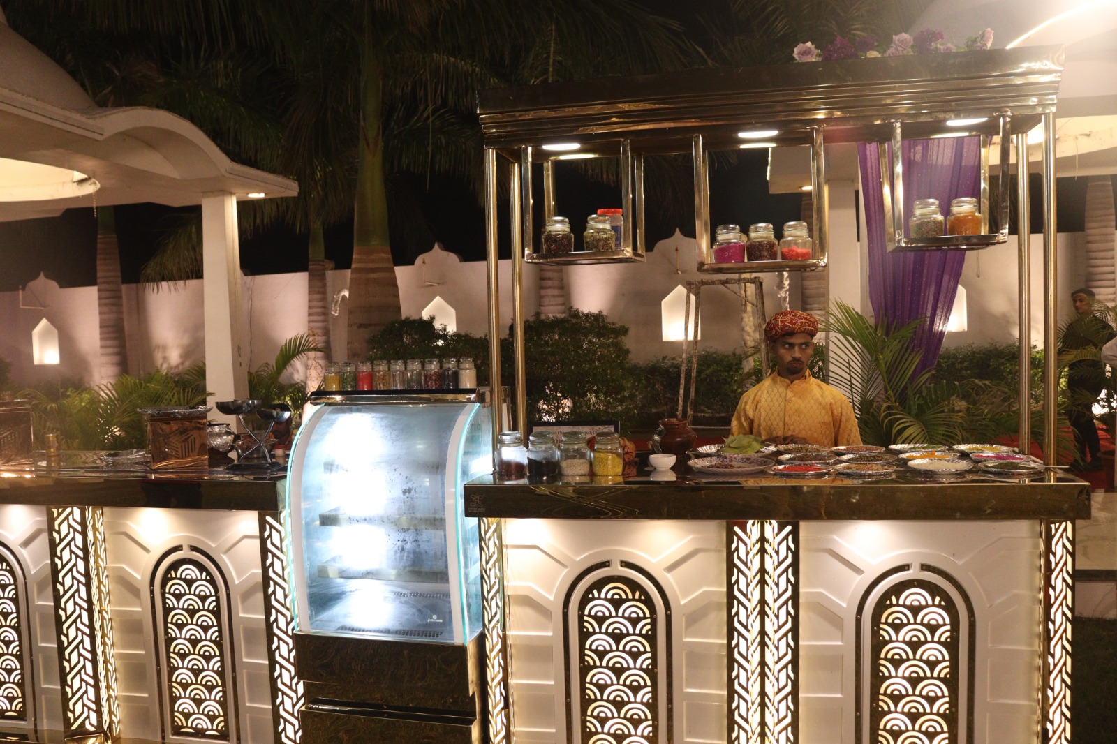 best place to stay in mirzapur